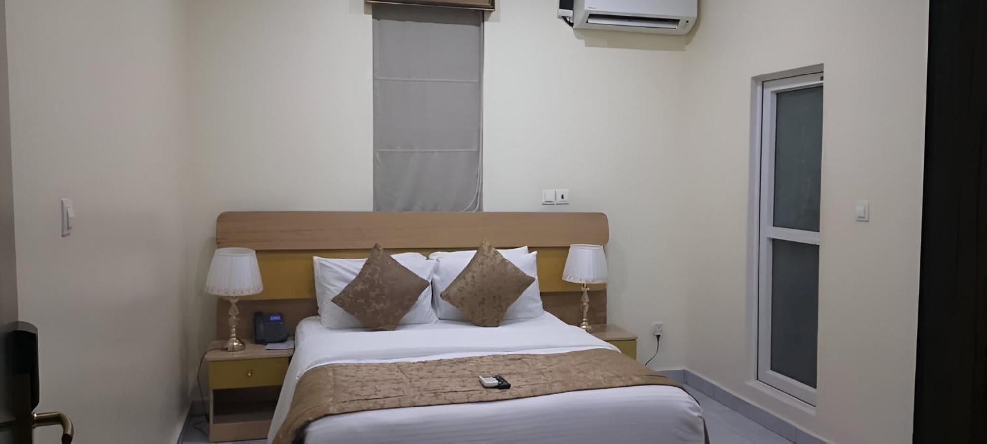 Apartment 79 Hotel & Suite Ikeja Exterior photo